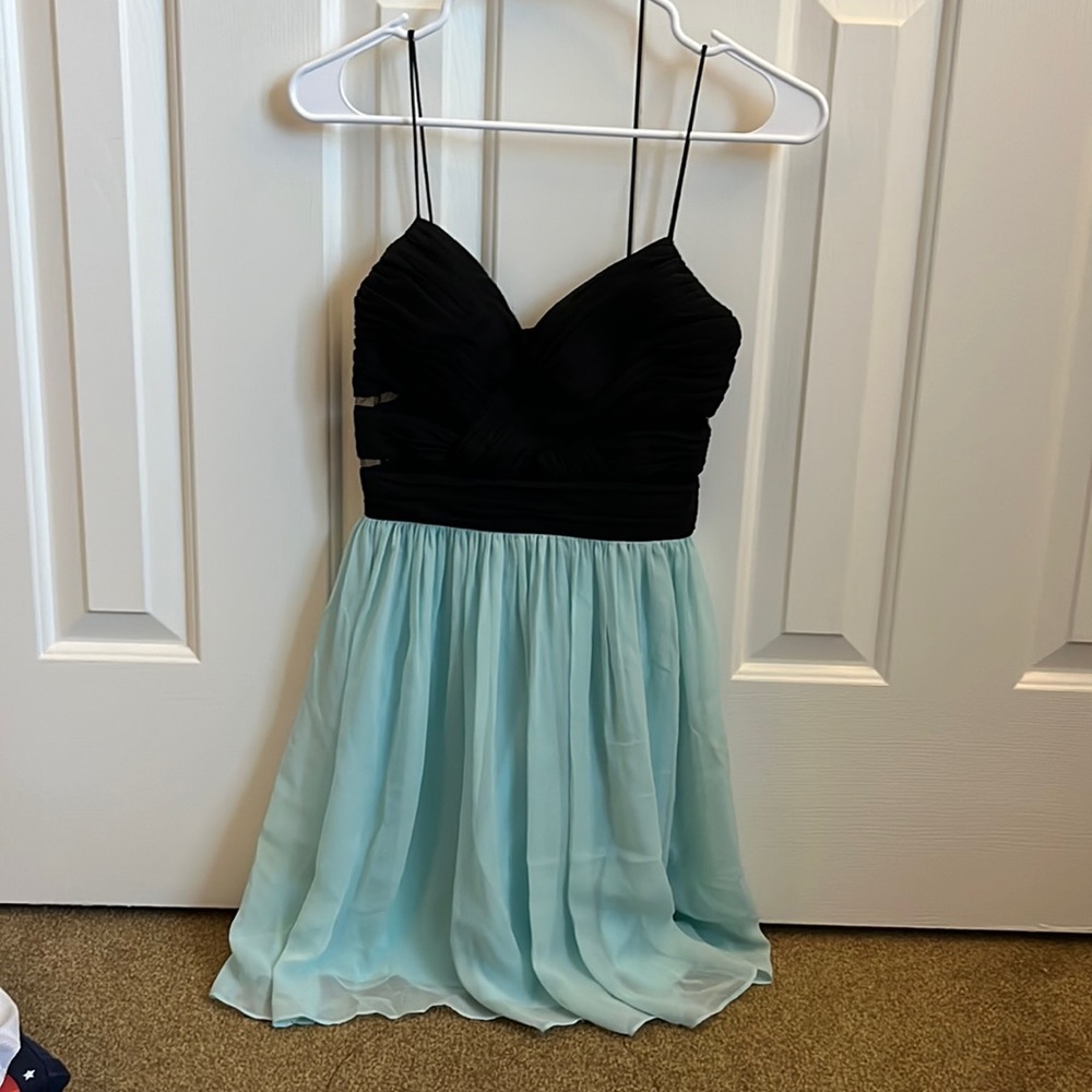 Adrianna Papell dress, black and light blue, never worn, size 5/6